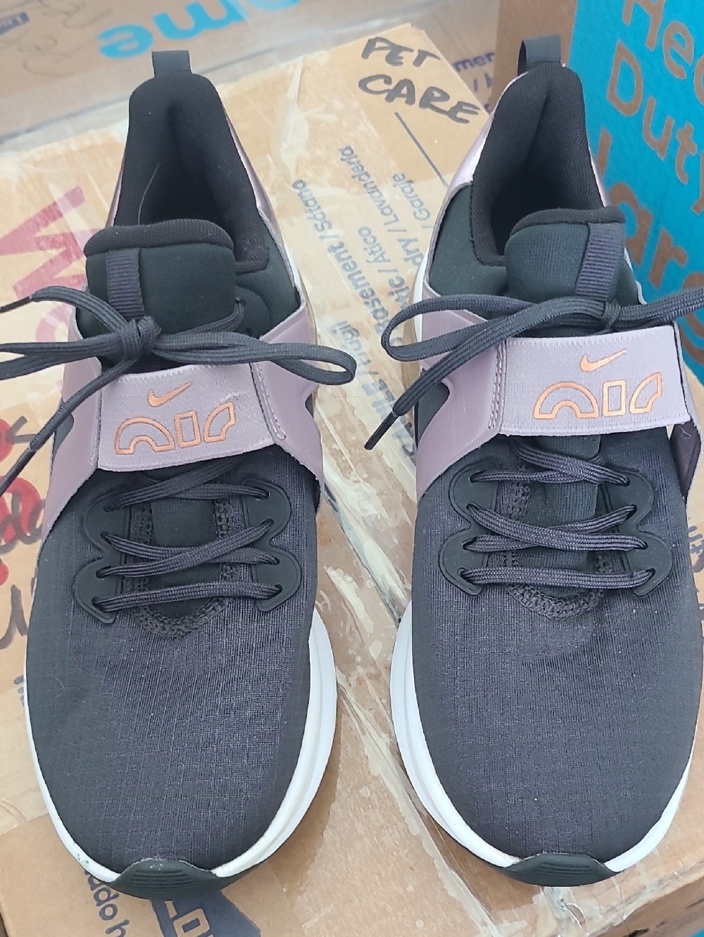 Nike Black and Mauve Strap Training Sneakers